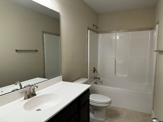 Building Photo - Grand 2 story home in Bluewater Rise