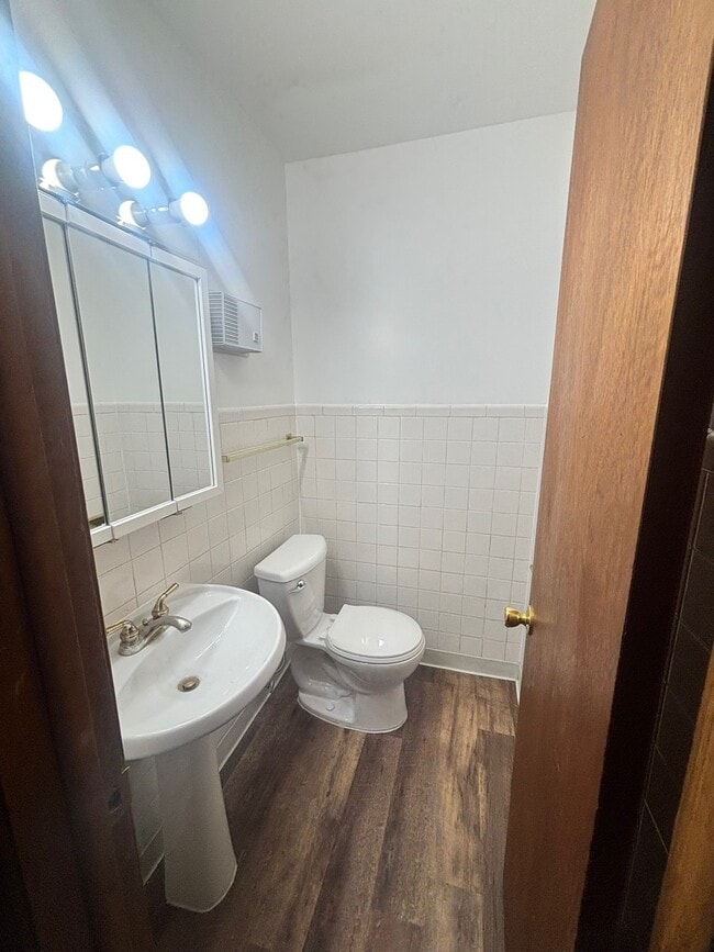 Building Photo - 344 Northway Park Rd