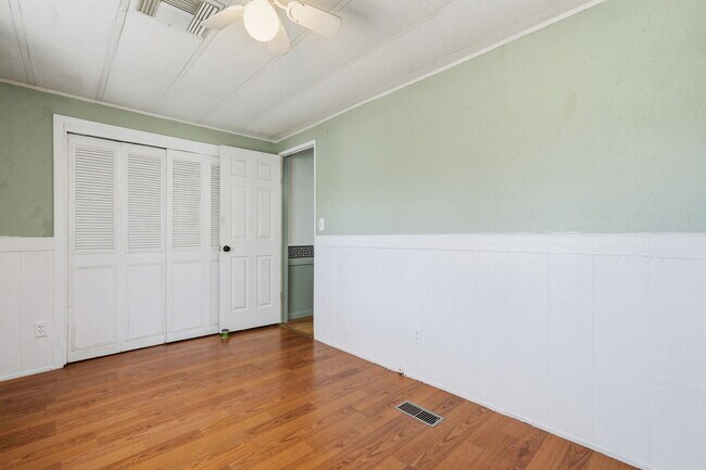 Building Photo - 2237 W Foothill St