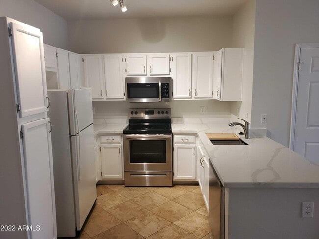 Building Photo - 7009 E Acoma Dr