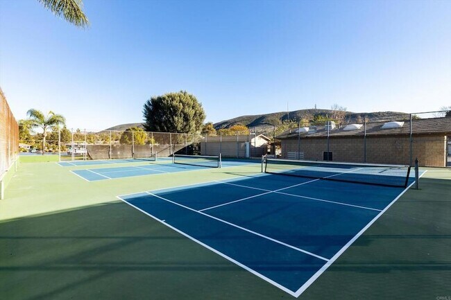 Building Photo - 1304 San Julian Dr