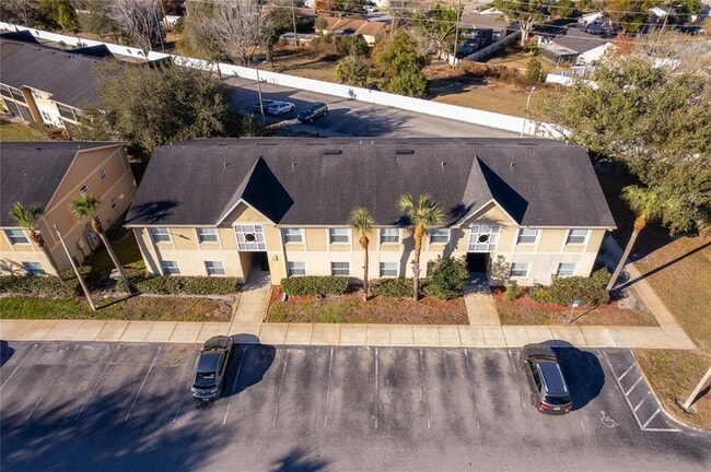 Building Photo - 2432 Swailes Dr