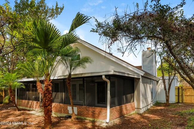 Building Photo - 3938 Pine Breeze Rd S