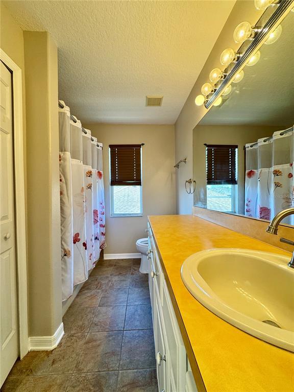 Building Photo - 11209 Village Brook Dr