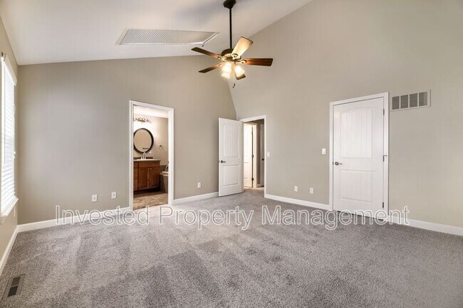 Building Photo - 2880 W Long Cir