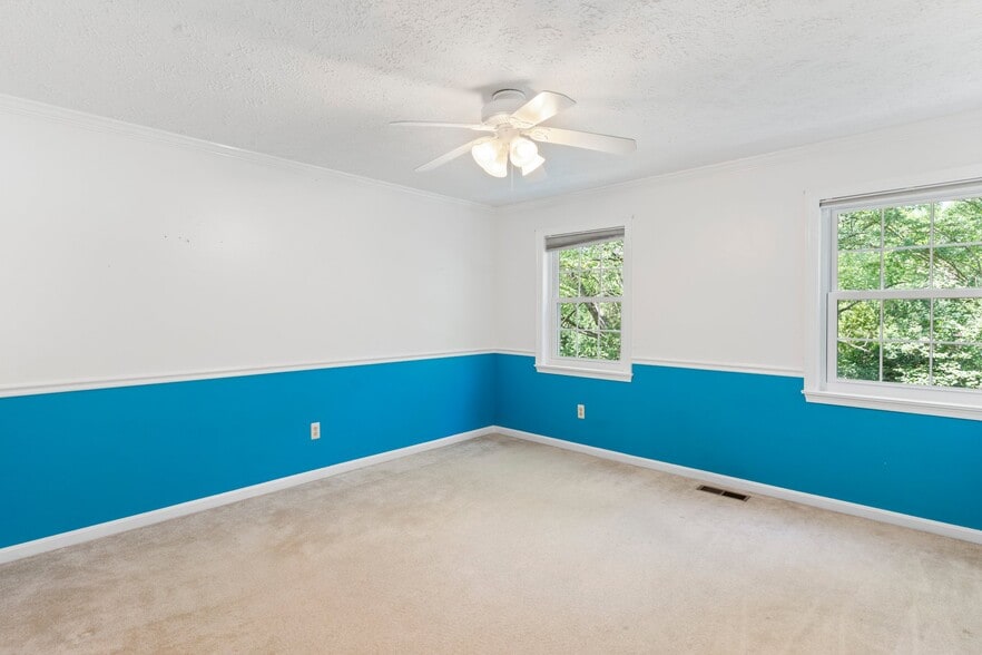 Building Photo - 119 Oriole Ln