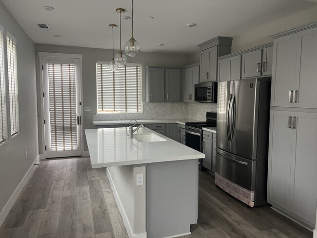 Building Photo - 232 Tuso Ranch Rd