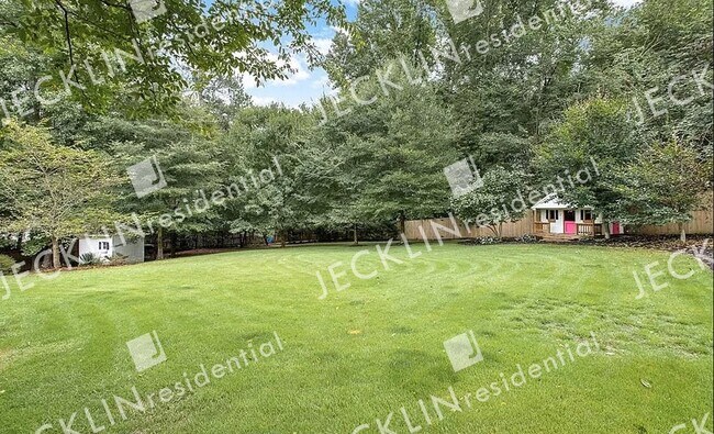 Building Photo - 9606 Tracy Ct