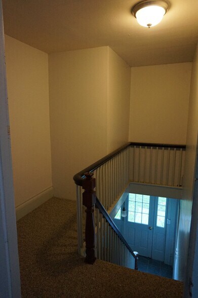 Building Photo - 248 High St