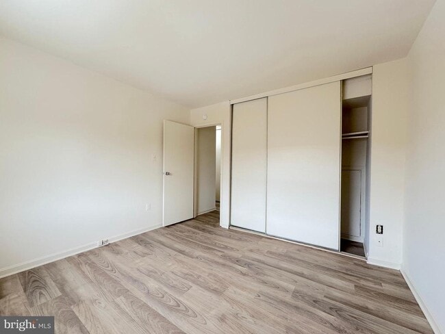 Building Photo - 4513 Logsdon Dr