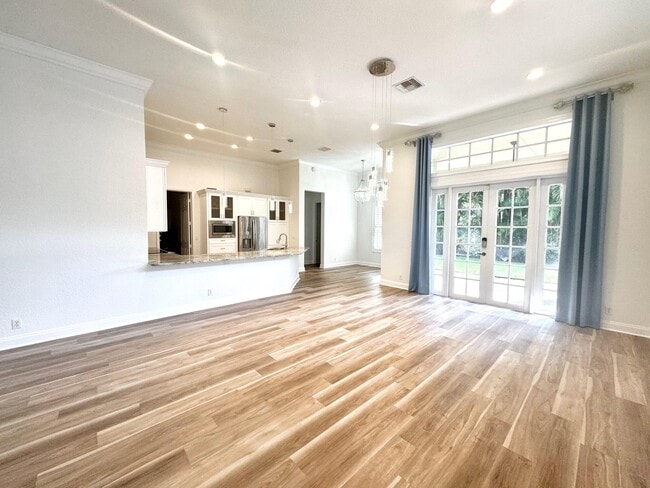 Building Photo - 195 Via Veracruz