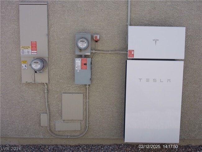 Building Photo - 9092 Jade Vine Ave