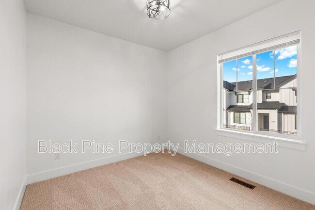 Building Photo - 7184 W Riverwood St