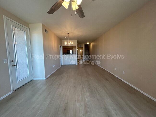 Building Photo - 425 W Rio Salado Pkwy