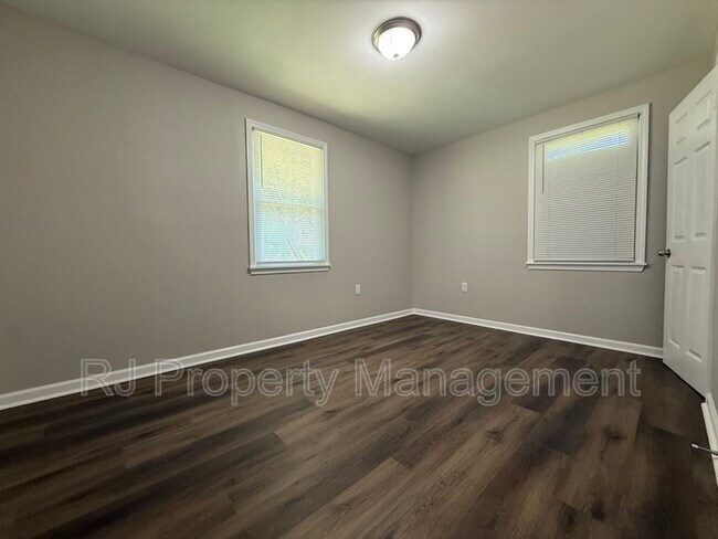 Building Photo - 2429 Corry Rd