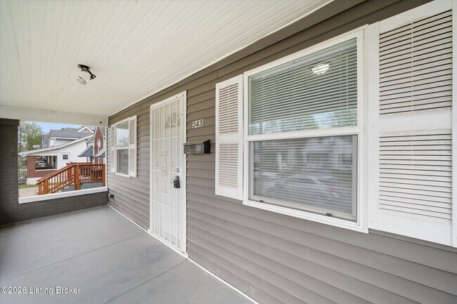 Building Photo - 343 S 42nd St