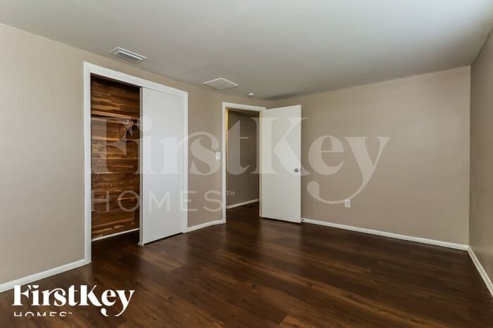 Building Photo - 4125 Woodsville Dr