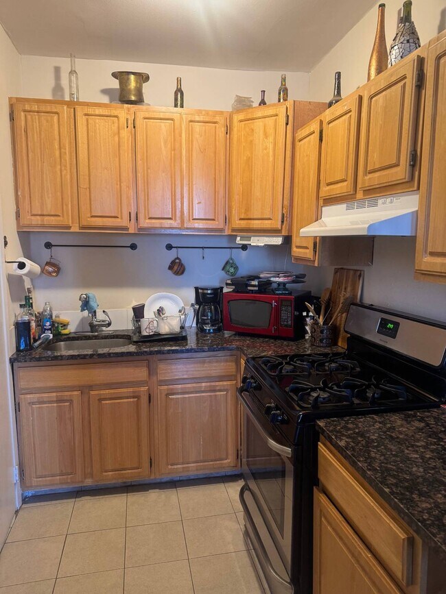 Building Photo - 172 Union St