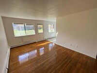 Building Photo - 35 Rome Ave