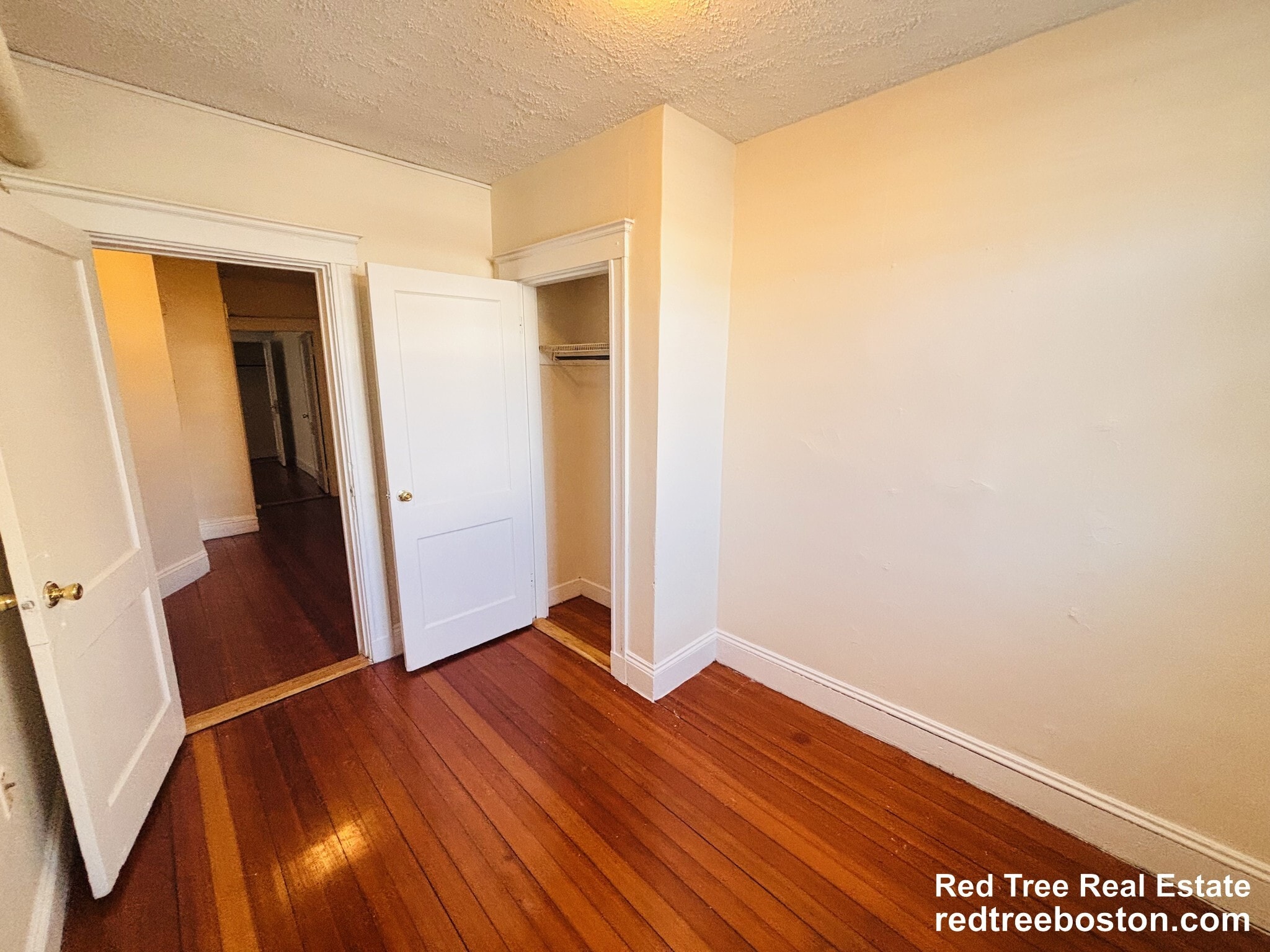 Building Photo - 524 Cambridge St