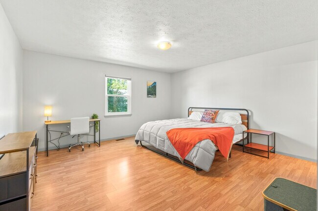 Building Photo - 8209 Parsley Ln