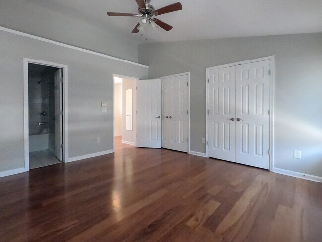 Building Photo - 213 16th St NW