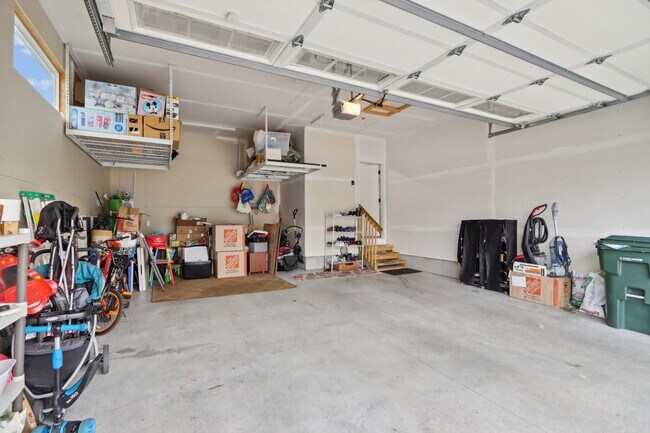 Building Photo - 5811 Levitan Ln