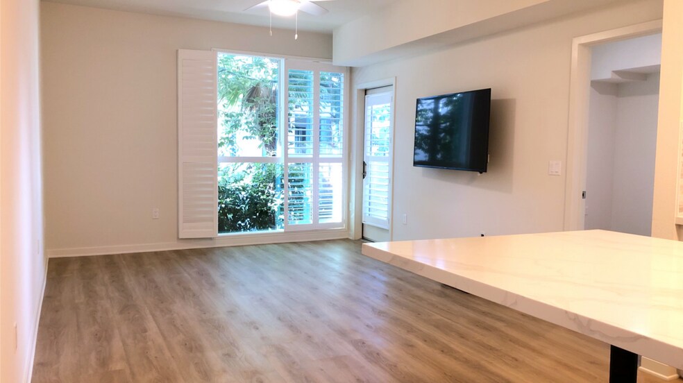 Building Photo - 12655 Bluff Creek Dr