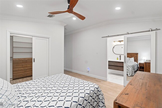 Building Photo - 11391 Sundance Ln