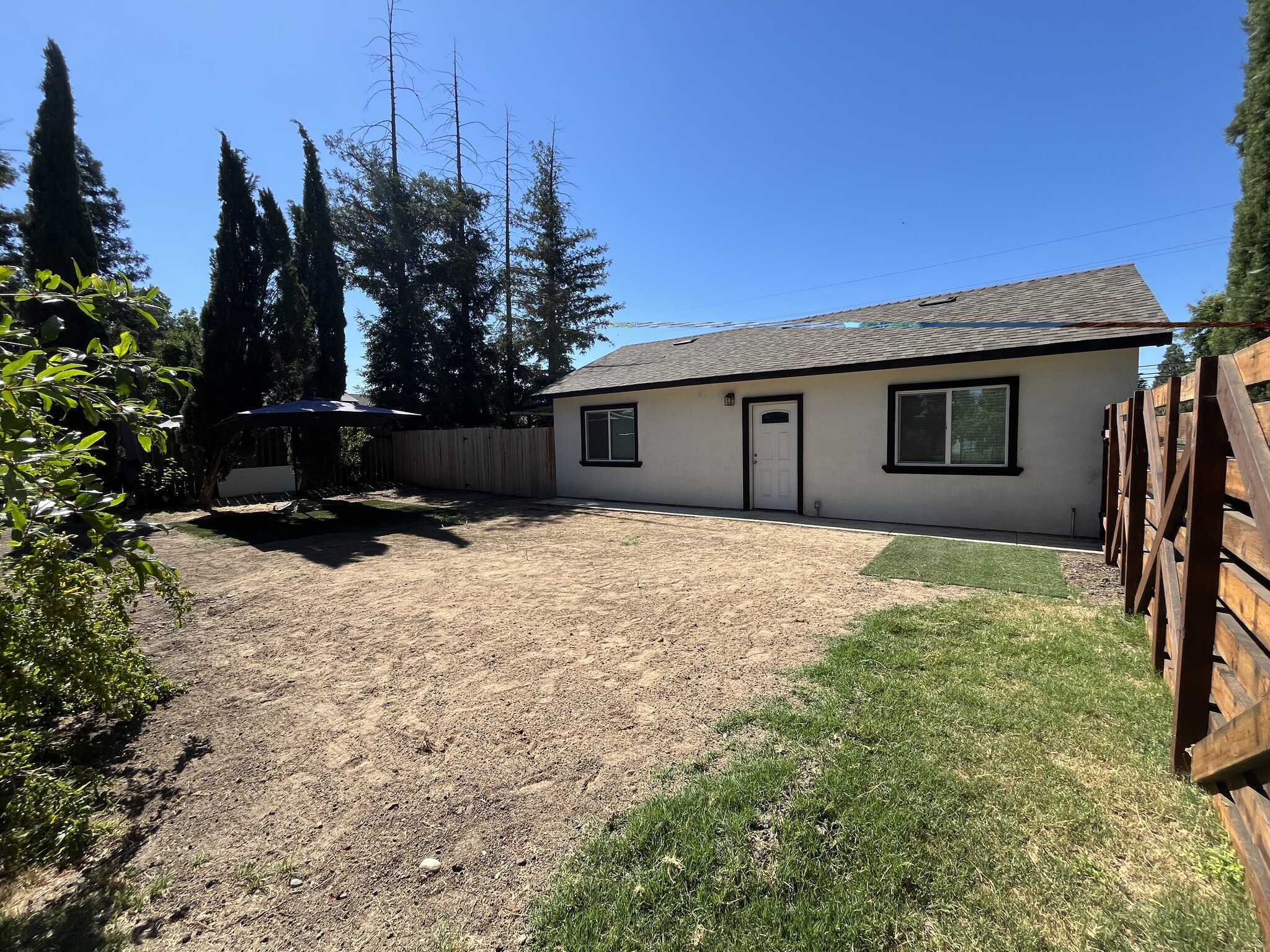 Building Photo - 4625 Quashnick Rd