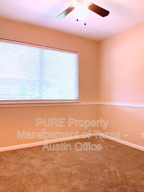 Building Photo - 103 Mockingbird Cove