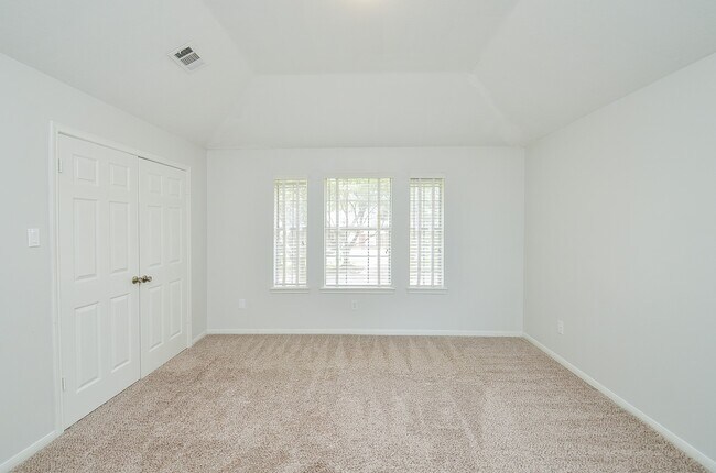 Building Photo - 6310 Oakburl Ln