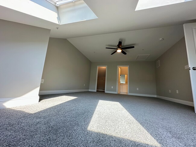 Top level loft bedroom suite/office - 12132 Grey Squirrel St