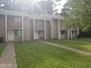 Building Photo - 2931 Ormond Ave