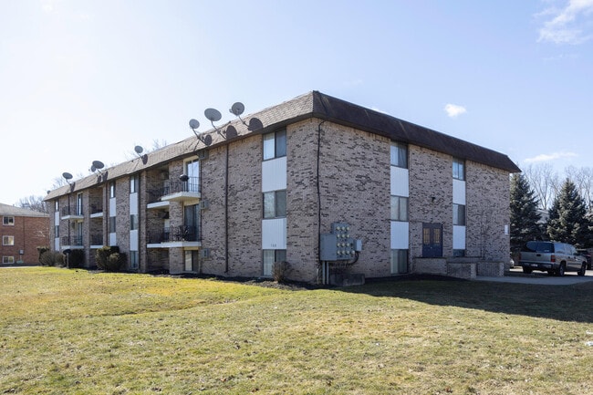 Primary Photo - Robert Drive Apartments