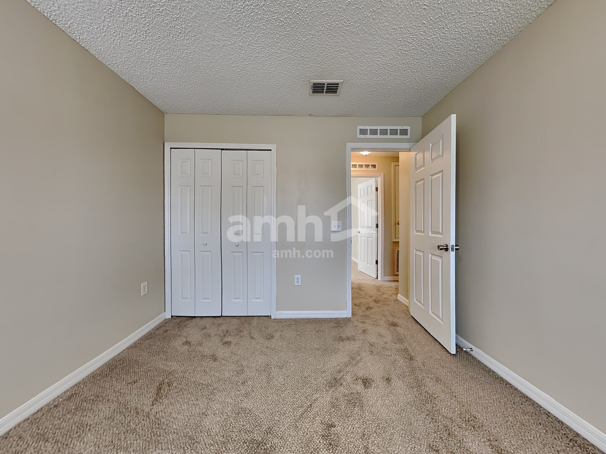 Building Photo - 8051 Foxdale Dr