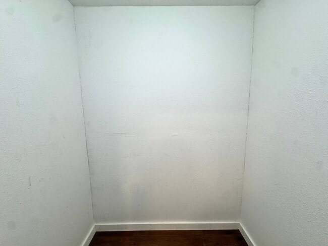 Building Photo - Quiet, 2 Bed 1 Bath Home In Burkburnett