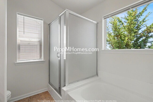 Building Photo - Four Bedroom Home with Amazing Views in Bull Mountain! DEPOSIT SPECIAL