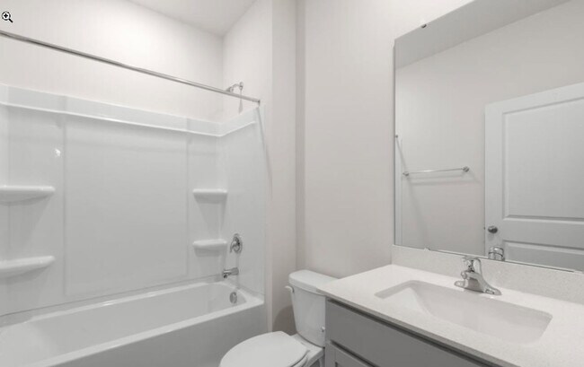 Building Photo - 155 David Hill Dr
