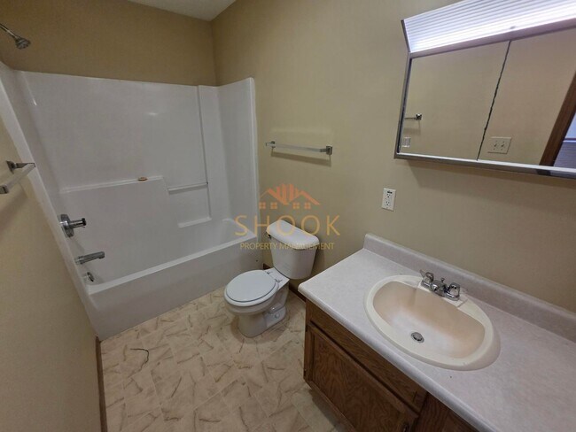 Building Photo - 2801/2803 Plaza Ln