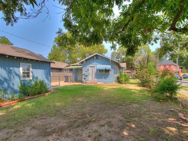 Building Photo - Remodeled 3 Bedroom Bungalow in OKC's Plaz...