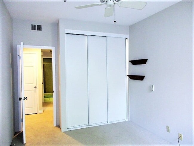 Building Photo - 2 Bedroom, 2 Bath Condo in The Courtyards HOA