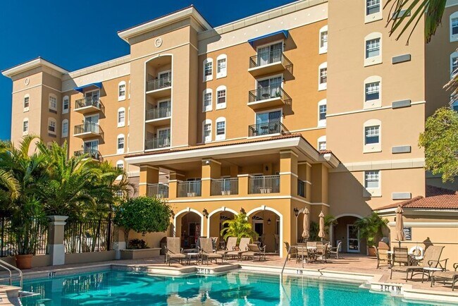 Building Photo - 1064 N Tamiami Trl