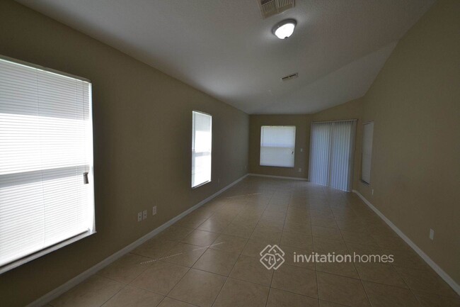 Building Photo - 1741 Mohave Ct