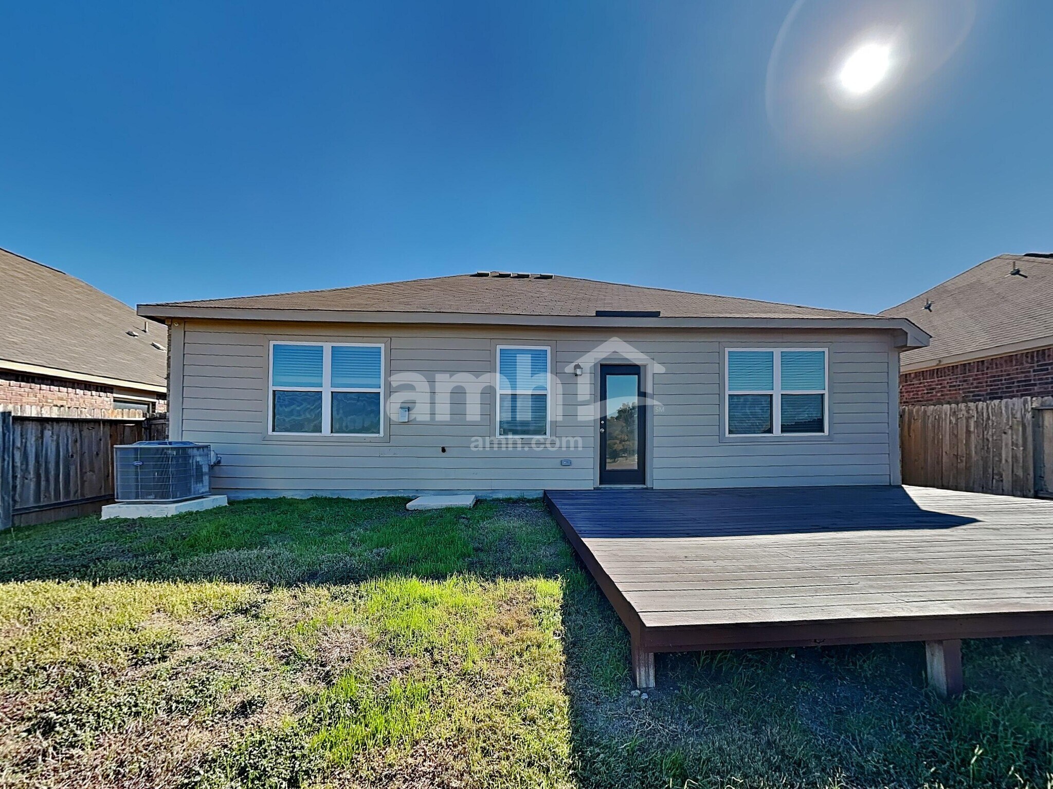 Building Photo - 6292 Begonia