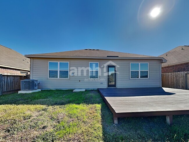 Building Photo - 6292 Begonia