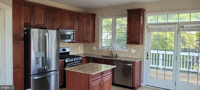 Building Photo - 20401 Trails End Terrace