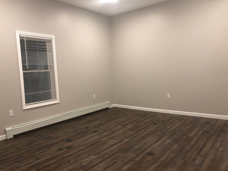 Building Photo - 69 Hampshire St