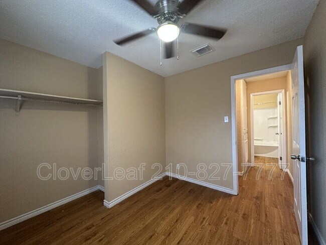 Building Photo - 4012 Sunrise Creek Dr