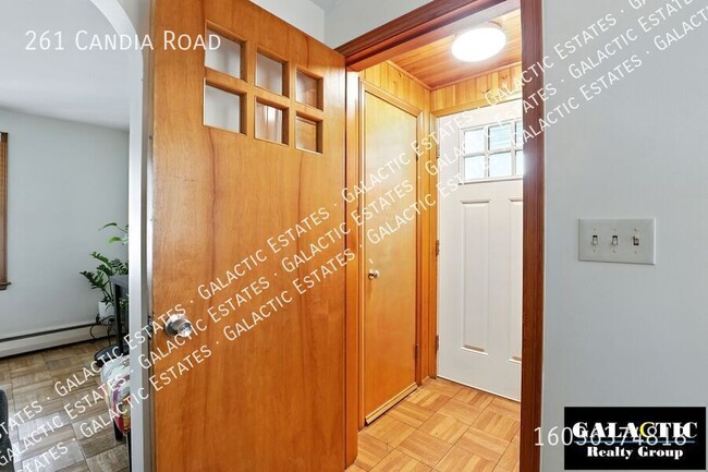 Building Photo - 261 Candia Rd